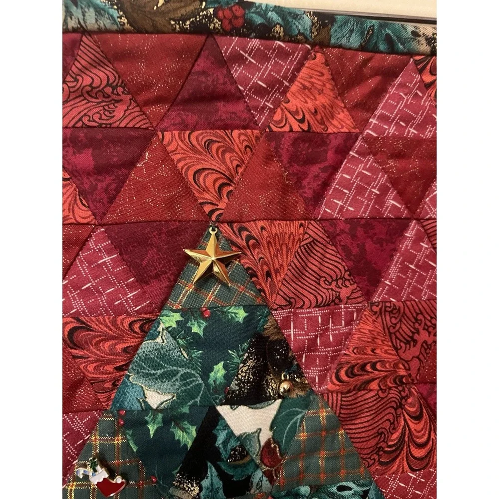 Handmade Quilted Christmas Tree Wall Hanging Novelty Buttons Decor 27‎ x 31 Inch